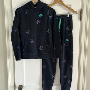 Nike boys sweatsuit